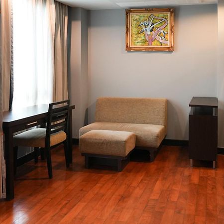 Royal Suite Hotel Bangkok Zewnętrze zdjęcie