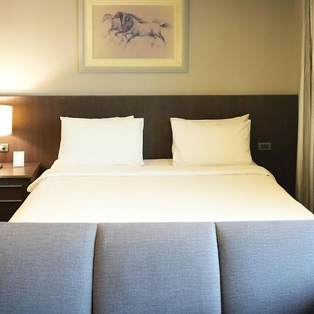 Royal Suite Hotel Bangkok Zewnętrze zdjęcie