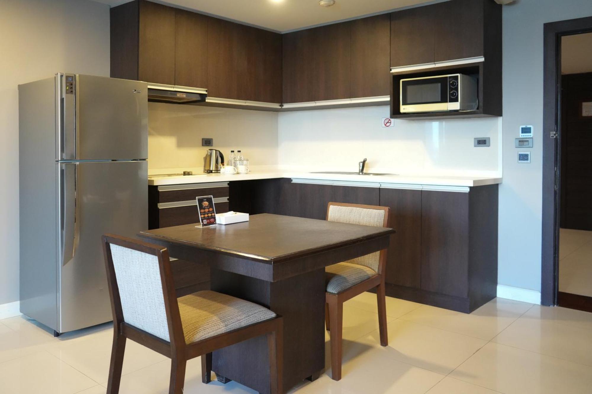 Royal Suite Hotel Bangkok Zewnętrze zdjęcie