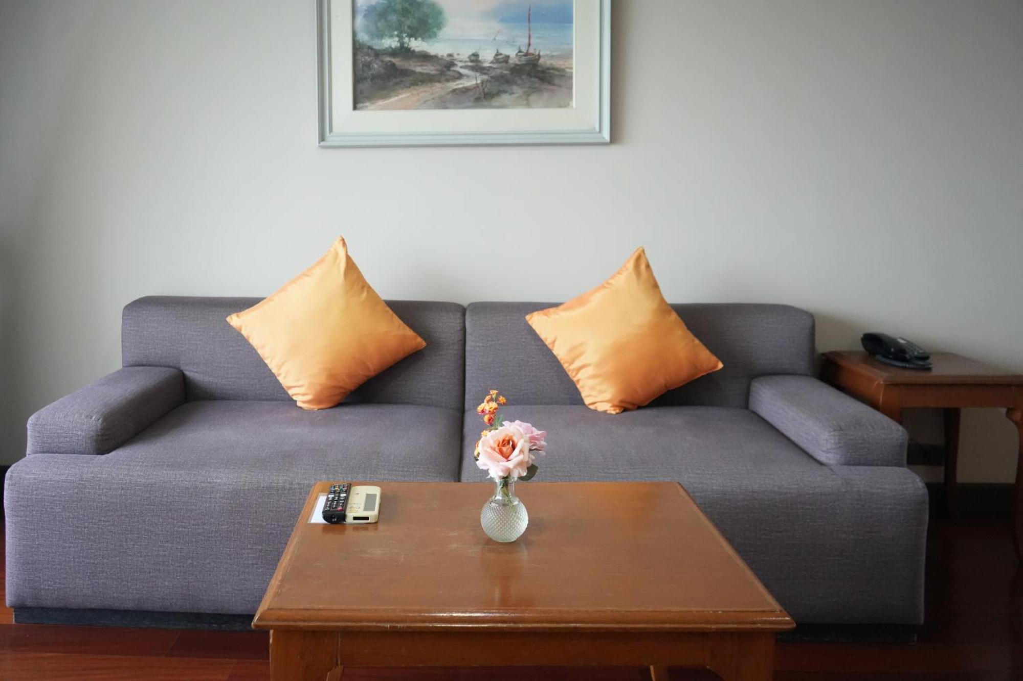 Royal Suite Hotel Bangkok Zewnętrze zdjęcie