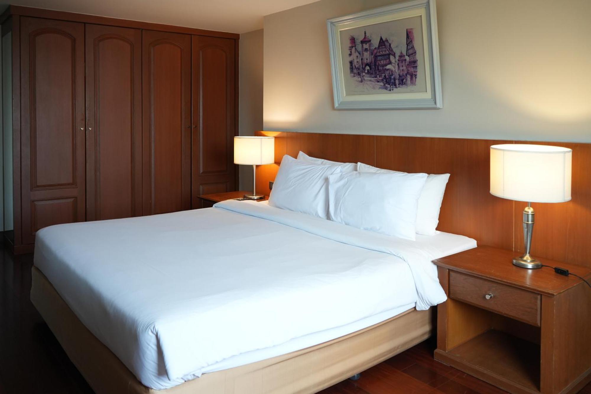 Royal Suite Hotel Bangkok Zewnętrze zdjęcie