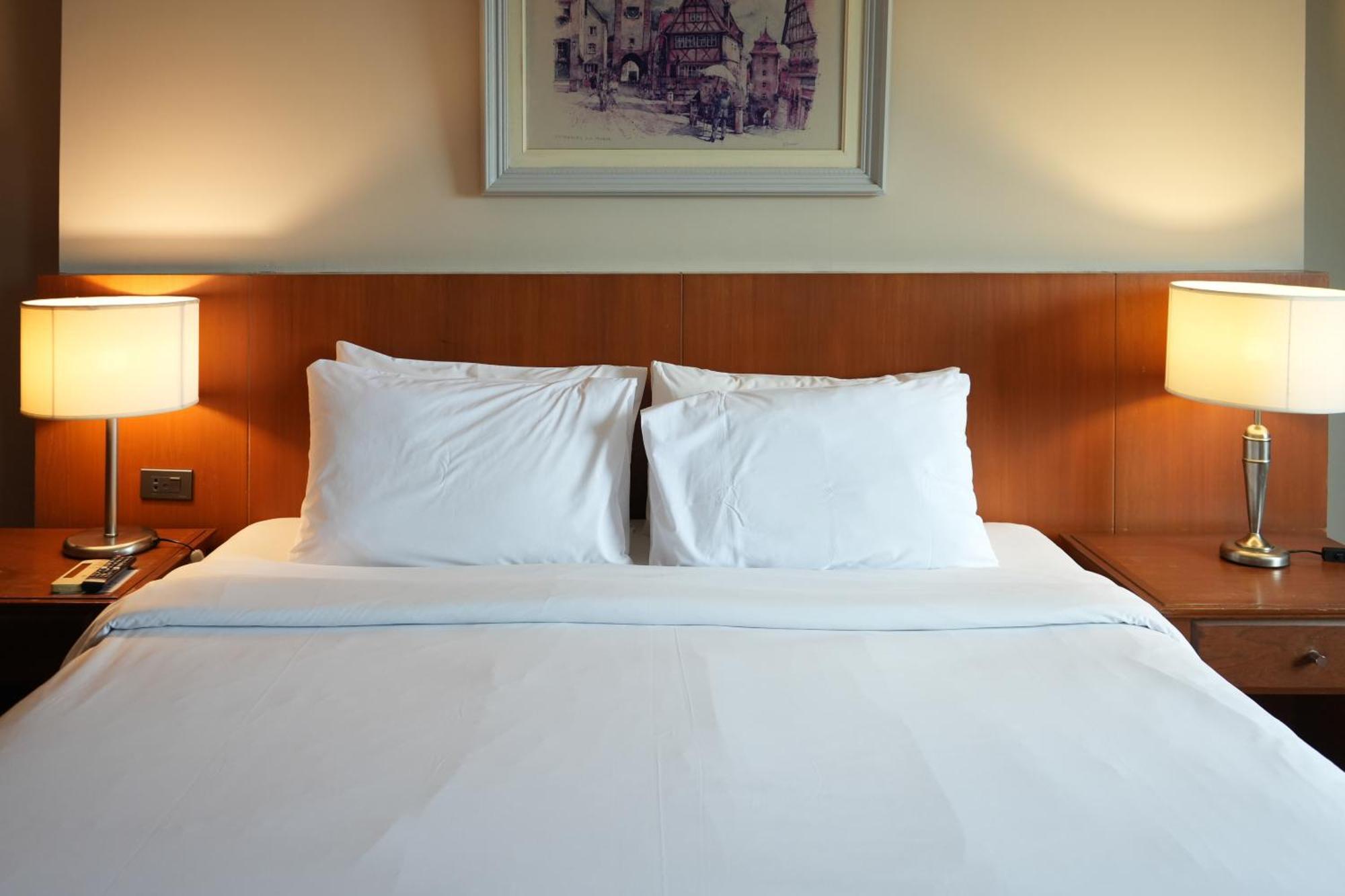 Royal Suite Hotel Bangkok Zewnętrze zdjęcie
