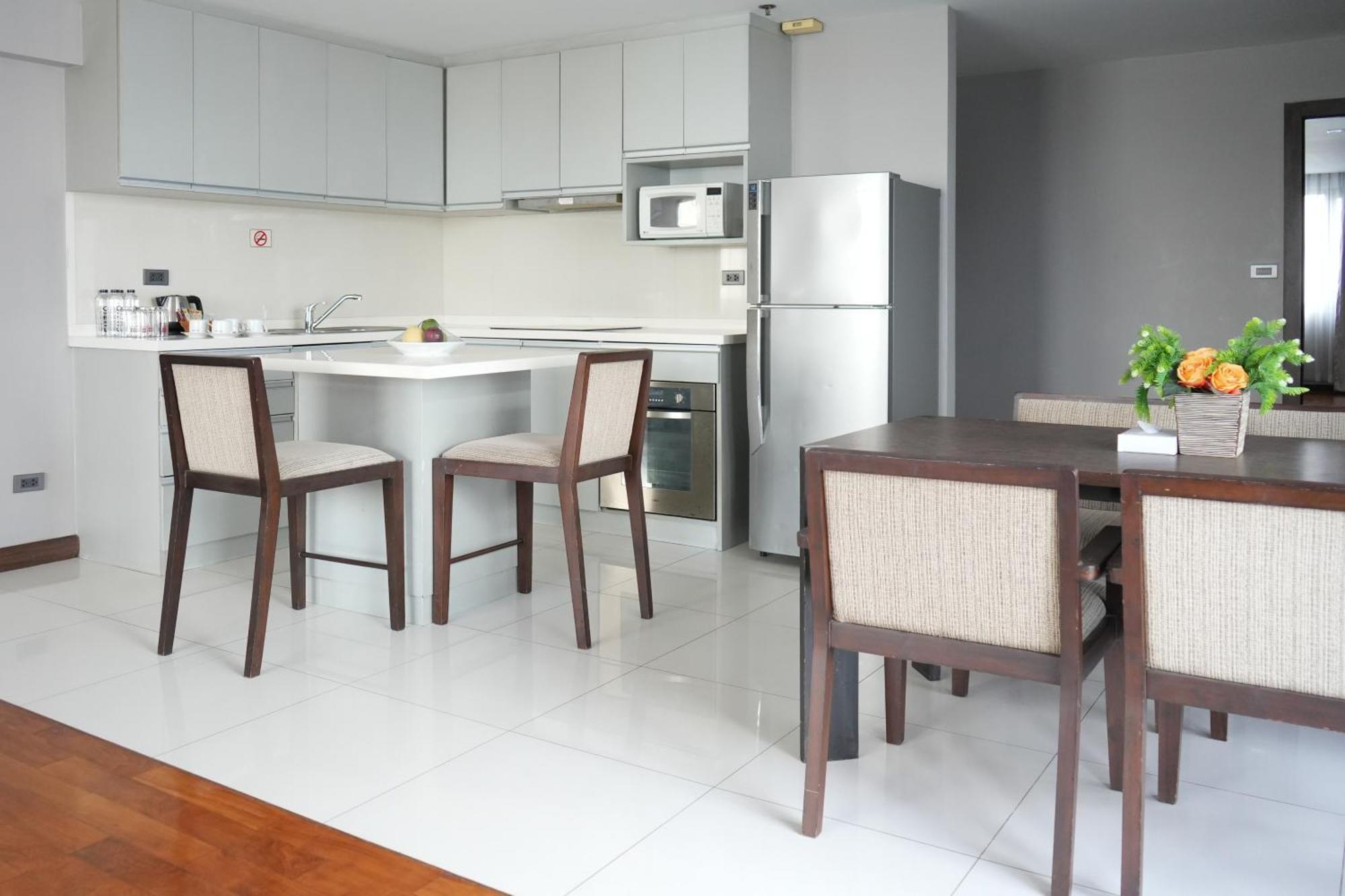 Royal Suite Hotel Bangkok Zewnętrze zdjęcie
