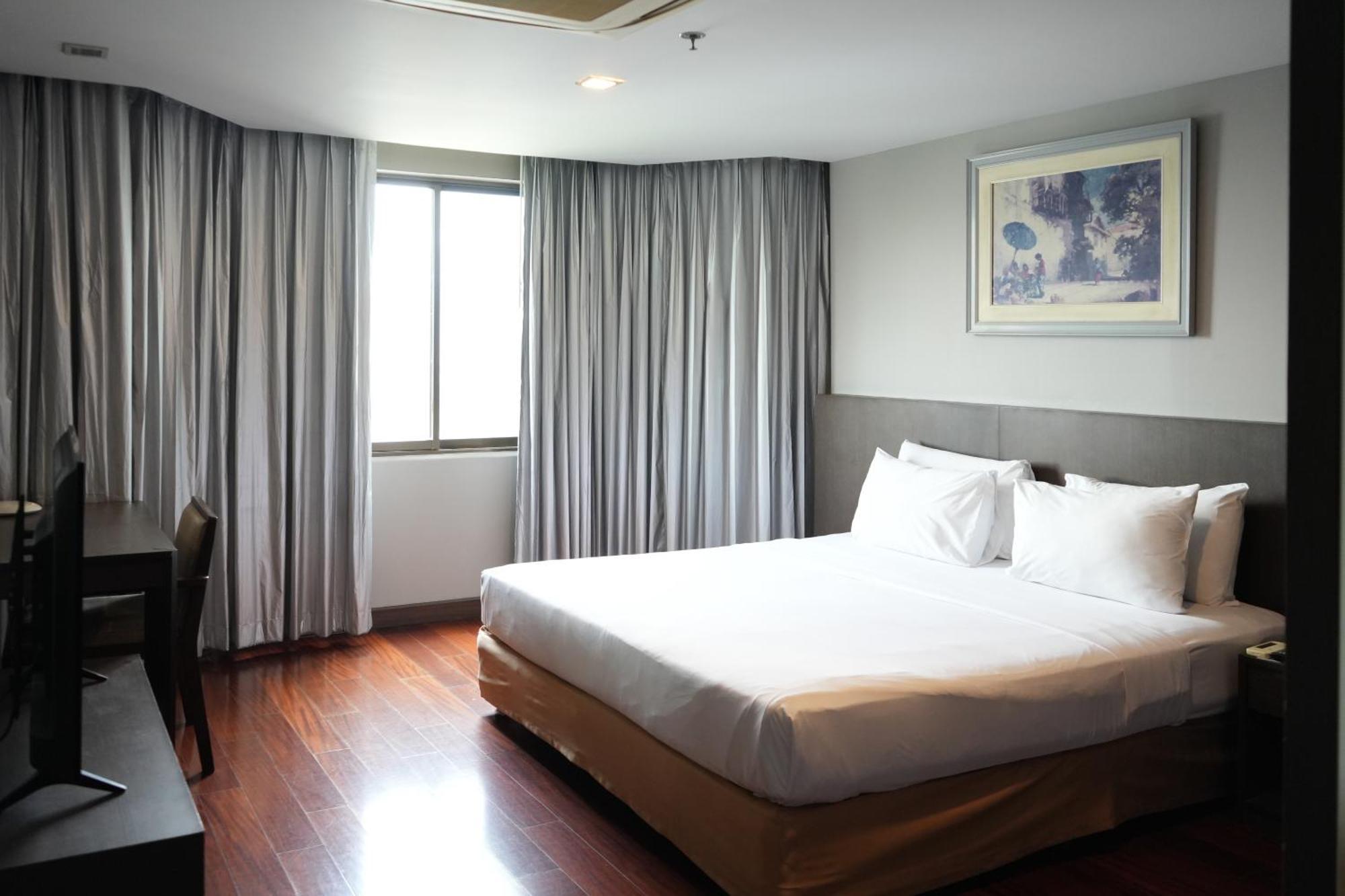Royal Suite Hotel Bangkok Zewnętrze zdjęcie