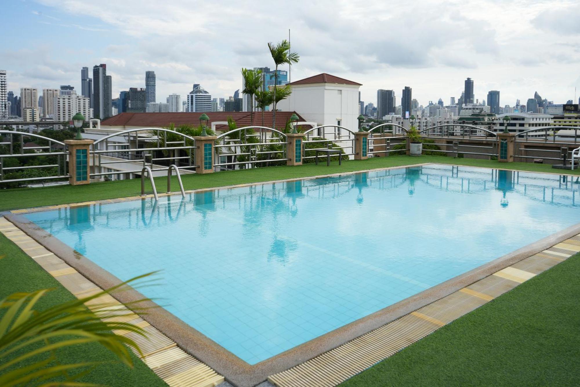 Royal Suite Hotel Bangkok Zewnętrze zdjęcie